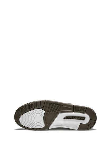 Air Jordan 3 Retro "Mocha"