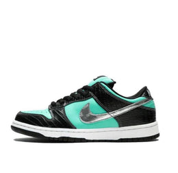 Nike SB Dunk Low x Diamond Supply Co.