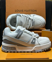 Louis Vuitton LV Maxi – Grey & White